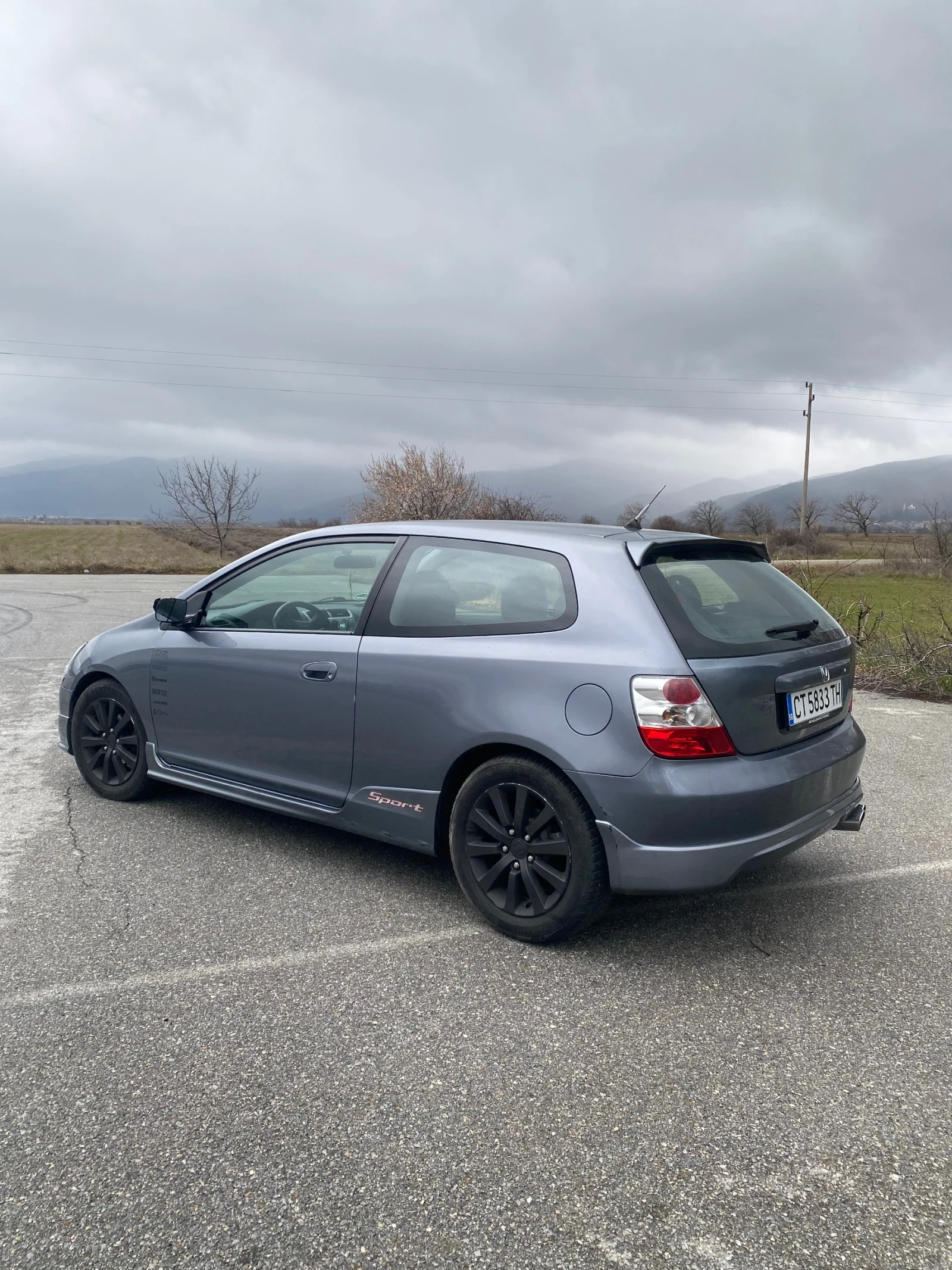 Honda Civic 1.6 VTEC FACELIFT, снимка 6 - Автомобили и джипове - 53959158