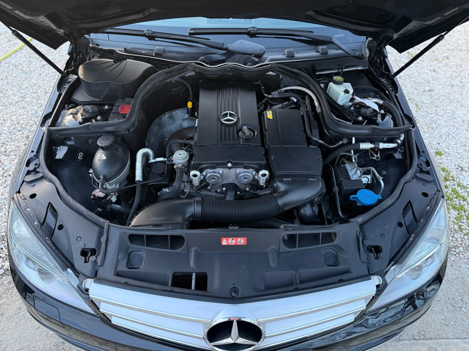 Mercedes-Benz C 180 Avantgarde/ГЕРМАНИЯ, снимка 14 - Автомобили и джипове - 53978437