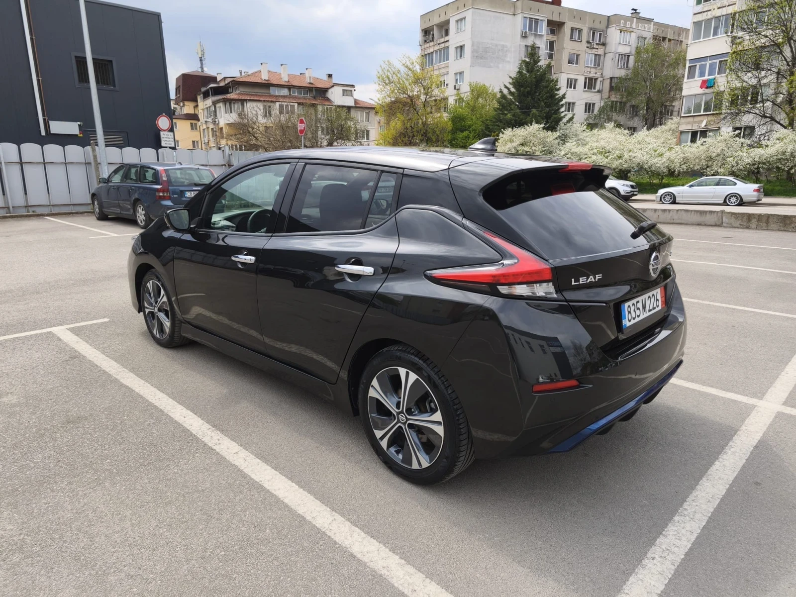 Nissan Leaf  Tekna 40kw ProPilot 360 keyless carplay, снимка 5 - Автомобили и джипове - 54268384