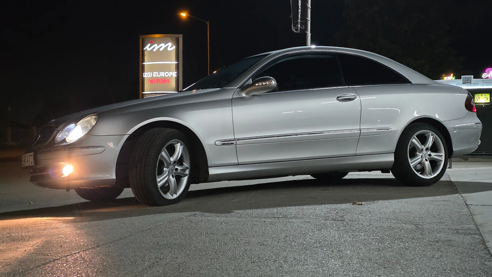 Mercedes-Benz CLK 270 cdi, снимка 3 - Автомобили и джипове - 54305177