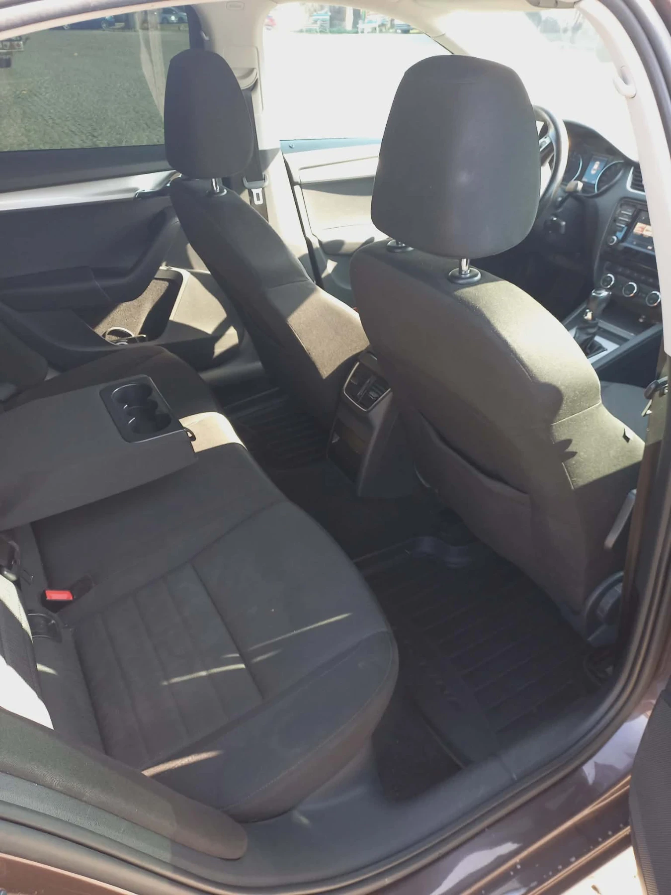 Skoda Octavia 1.6 TDI 116 kc, снимка 10 - Автомобили и джипове - 54422596