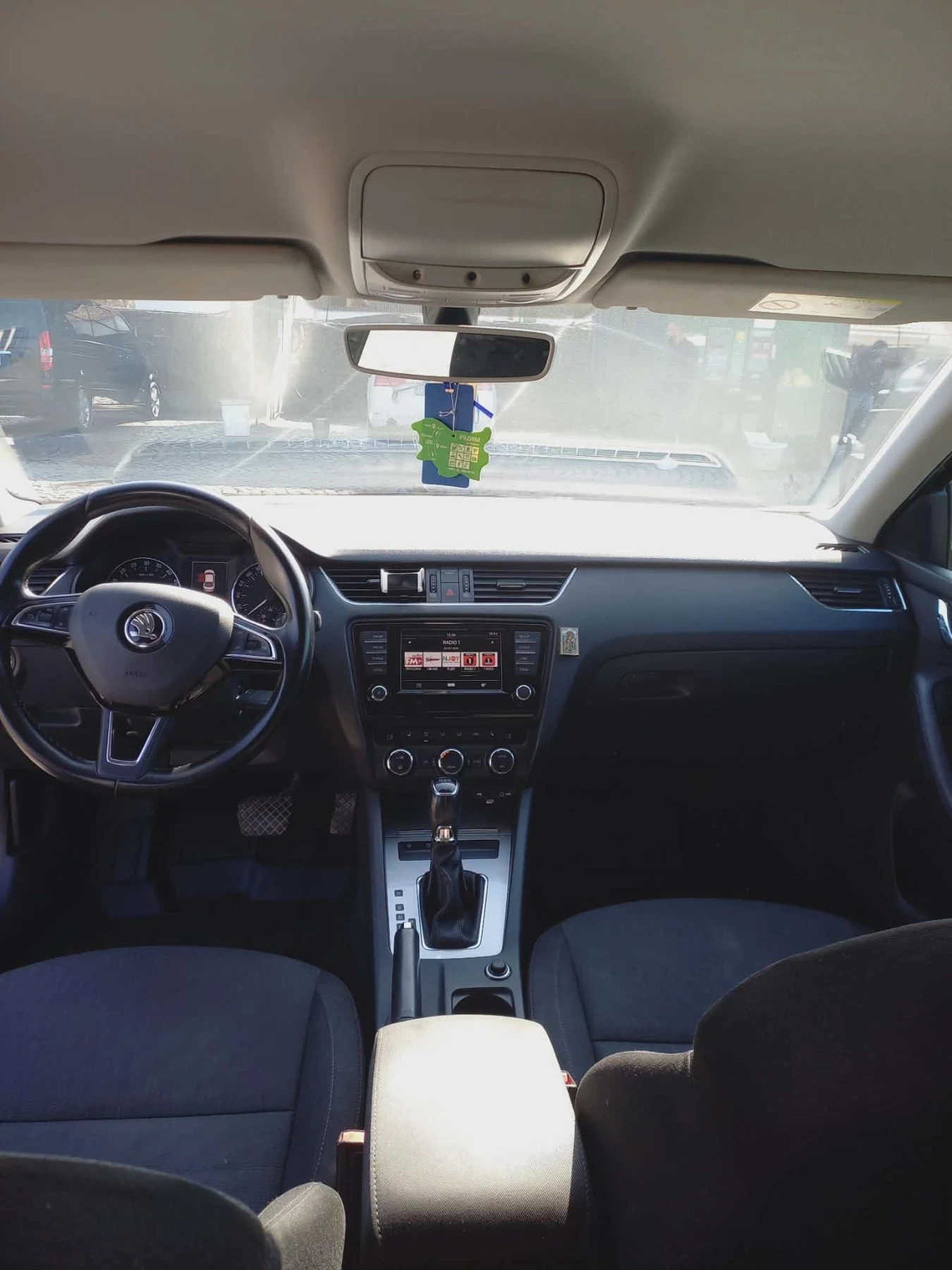 Skoda Octavia 1.6 TDI 116 kc, снимка 6 - Автомобили и джипове - 54422596