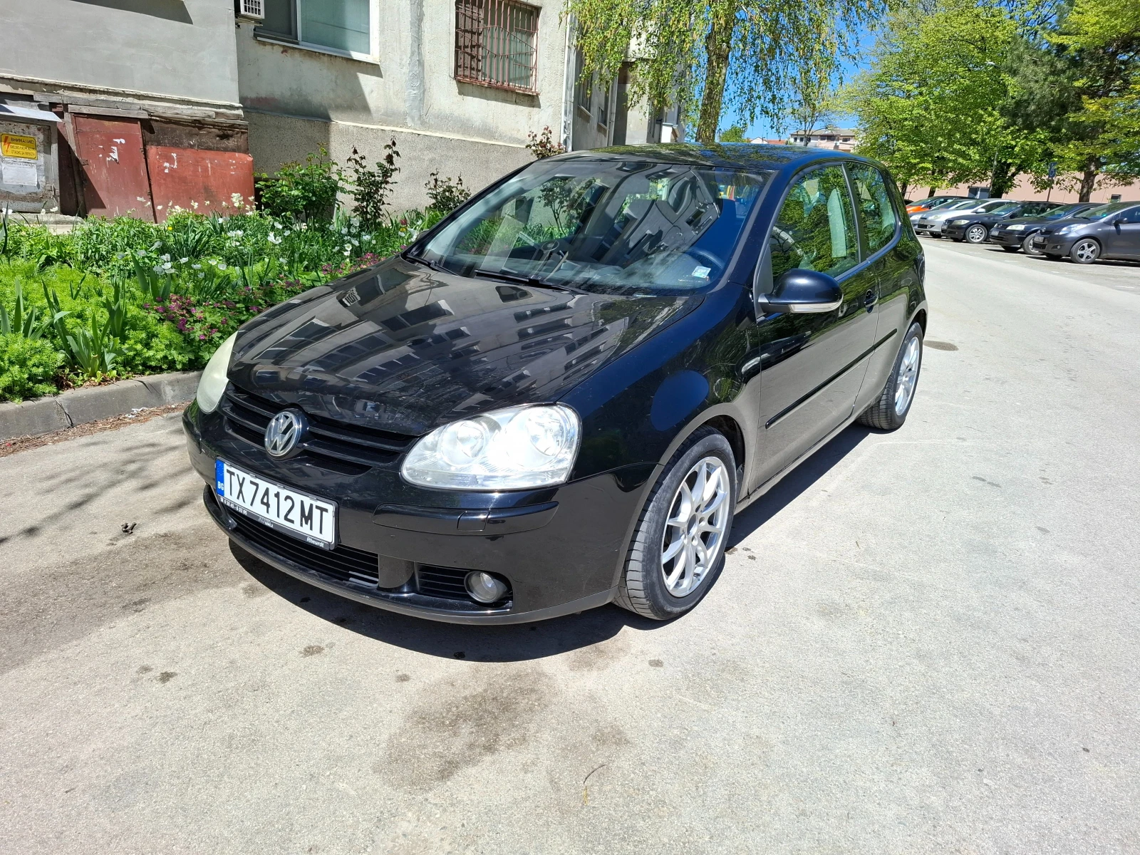 VW Golf 1.9 TDI, снимка 3 - Автомобили и джипове - 54428995
