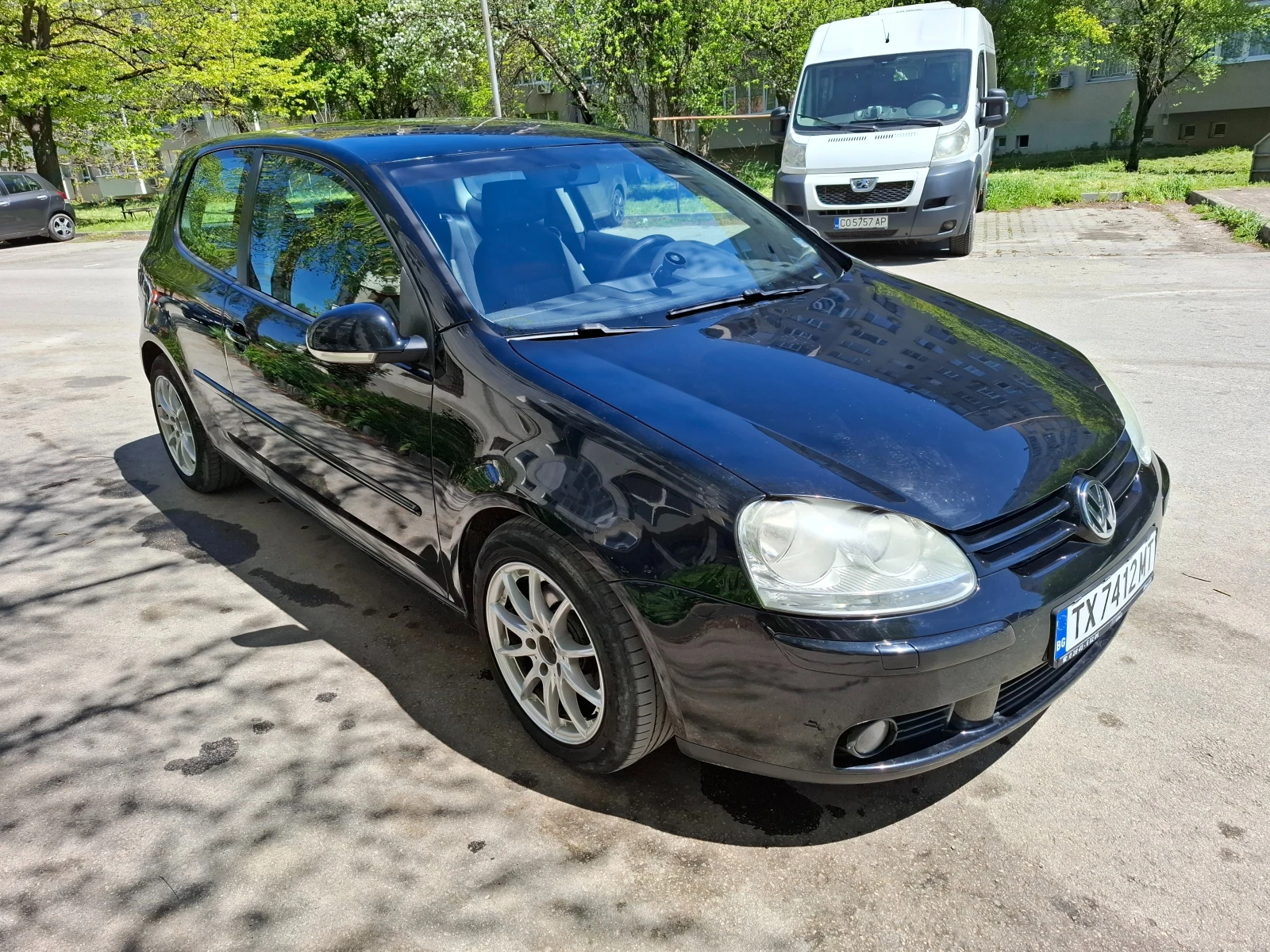 VW Golf 1.9 TDI, снимка 2 - Автомобили и джипове - 54428995