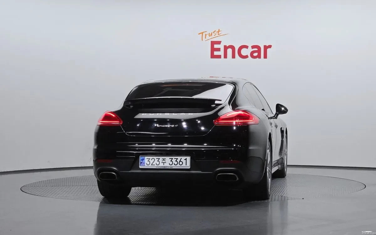 Porsche Panamera 4 AWD| BOSE| AIR SUSP| ОБДУХ| 360 КАМЕРА| , снимка 4 - Автомобили и джипове - 54454692