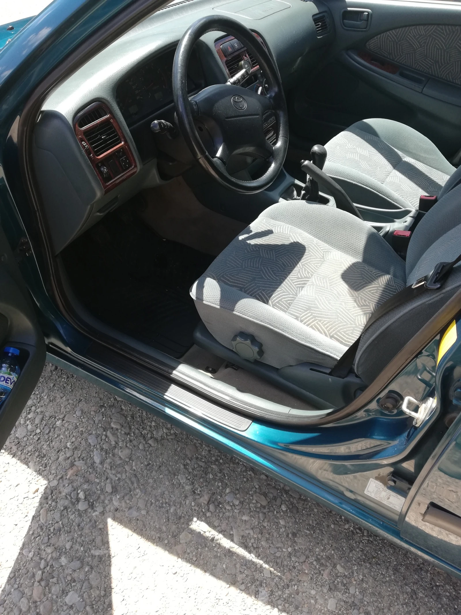 Toyota Avensis, снимка 5 - Автомобили и джипове - 54980147