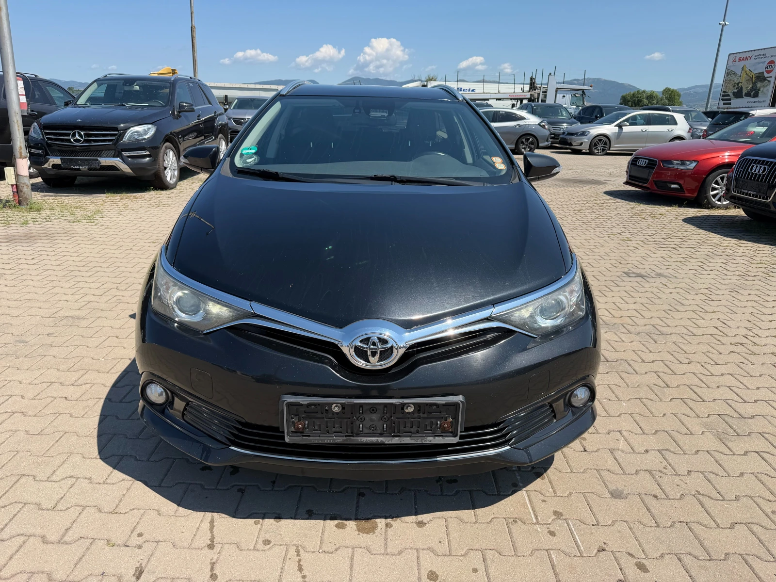 Toyota Auris 1.6D-4D NAVI/KAMERA EURO 6, снимка 3 - Автомобили и джипове - 55361536