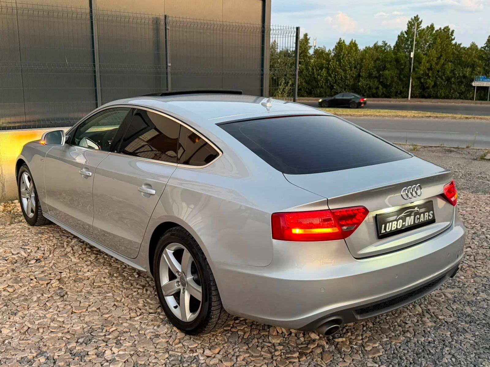 Audi A5 3.0TDI* 240* SPORTBACK* AUDI EXCLISIVE* , снимка 6 - Автомобили и джипове - 55680613