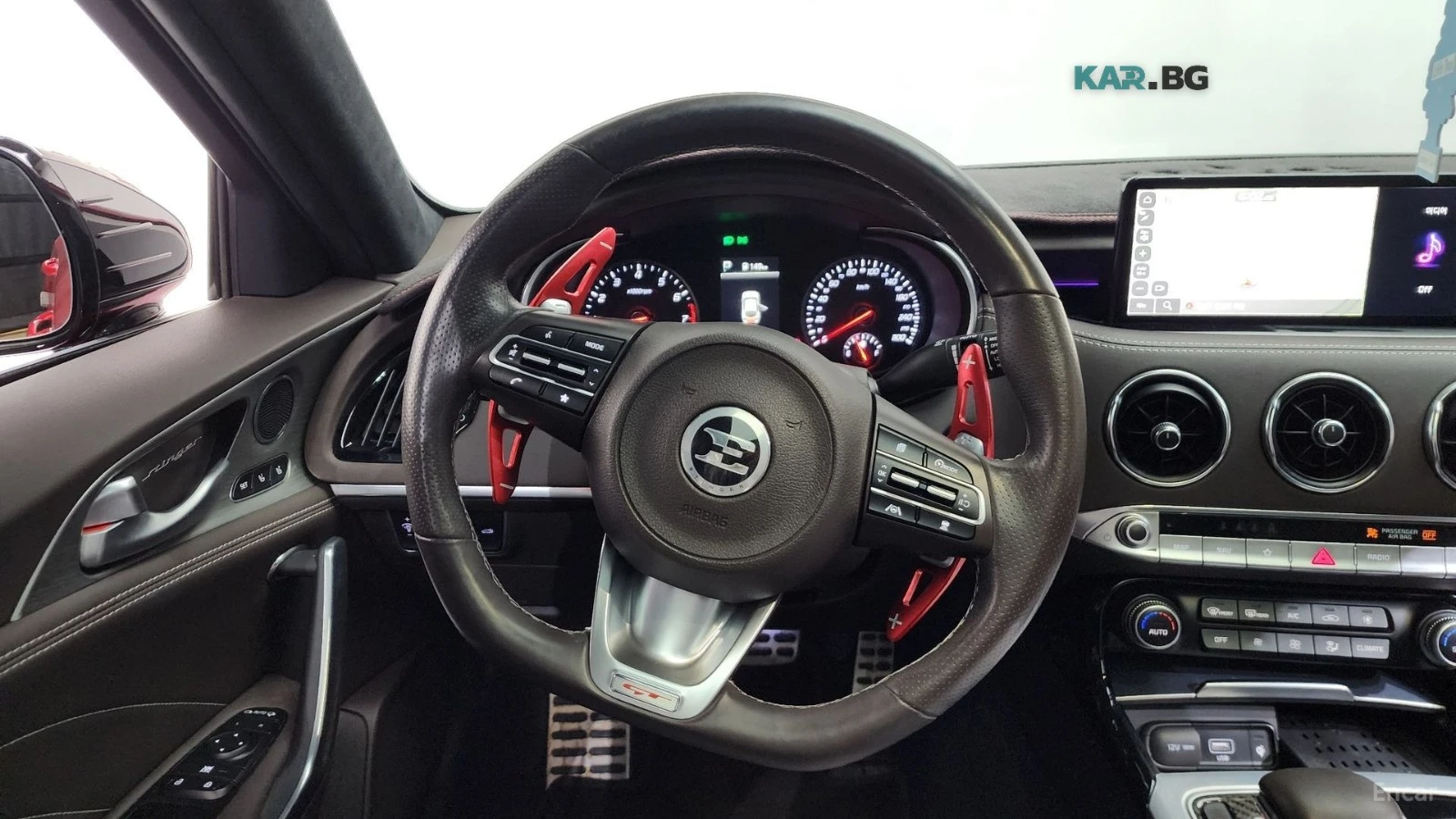 Kia Stinger 3.3T* GT* MASTERS* ПОДГР* ОБДУХ* ПАНО* КАМЕРА* , снимка 13 - Автомобили и джипове - 55897857