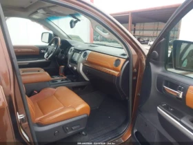 Toyota Tundra 4WD Truck CrewMax 5.7L FFV V8 6-Spd AT Platinum , снимка 5