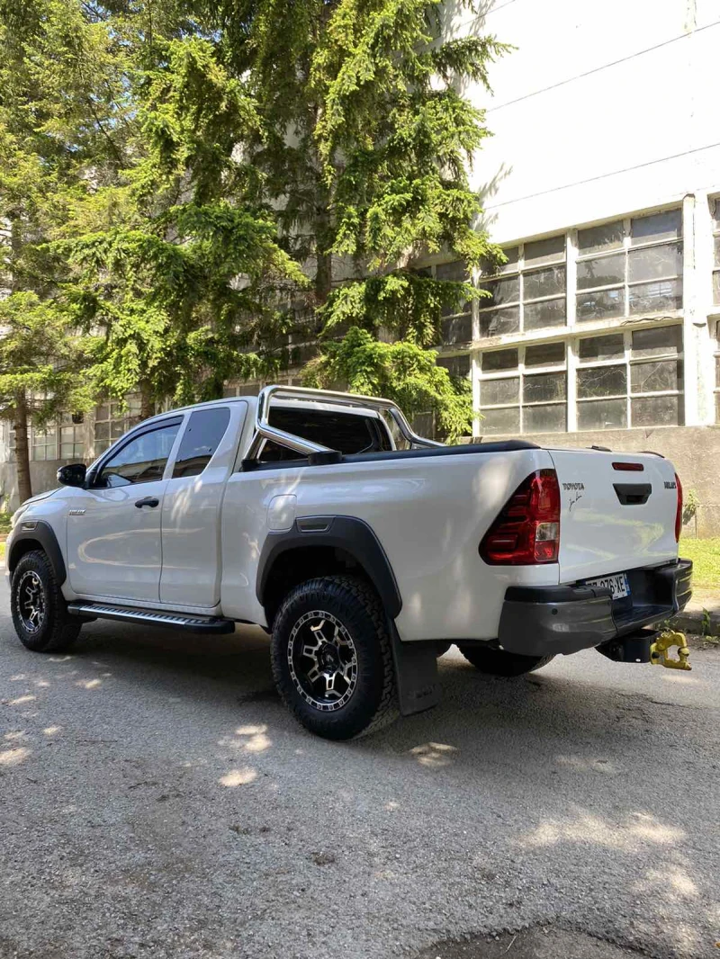 Toyota Hilux FACELIFT NAVI, снимка 4 - Автомобили и джипове - 47678483