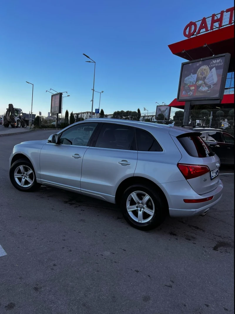 Audi Q5 3.2 FSI , снимка 8 - Автомобили и джипове - 47497066