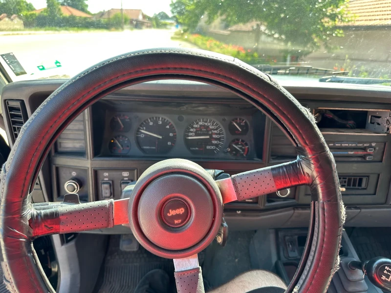 Jeep Cherokee, снимка 6 - Автомобили и джипове - 50558043