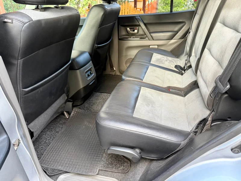 Mitsubishi Pajero Pajero III 3.2 DI-D (5 dr) (165 Hp), снимка 9 - Автомобили и джипове - 52690560