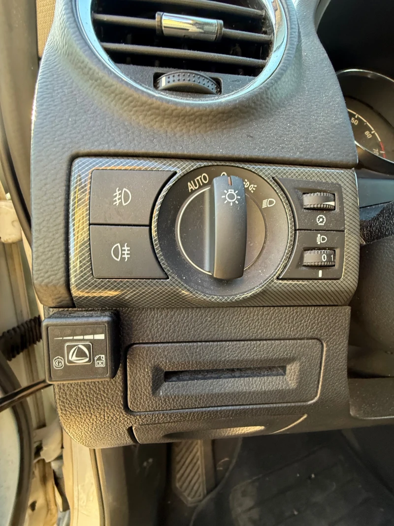 Opel Antara 2.4I 4X4 ГАЗ, снимка 10 - Автомобили и джипове - 52884580