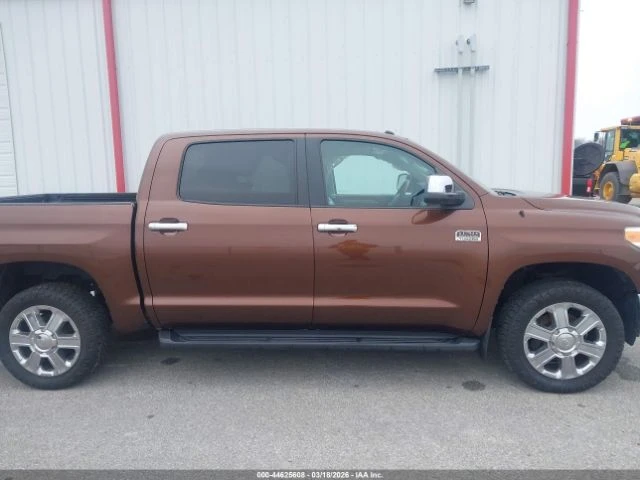 Toyota Tundra 4WD Truck CrewMax 5.7L FFV V8 6-Spd AT Platinum , снимка 13 - Автомобили и джипове - 54698984