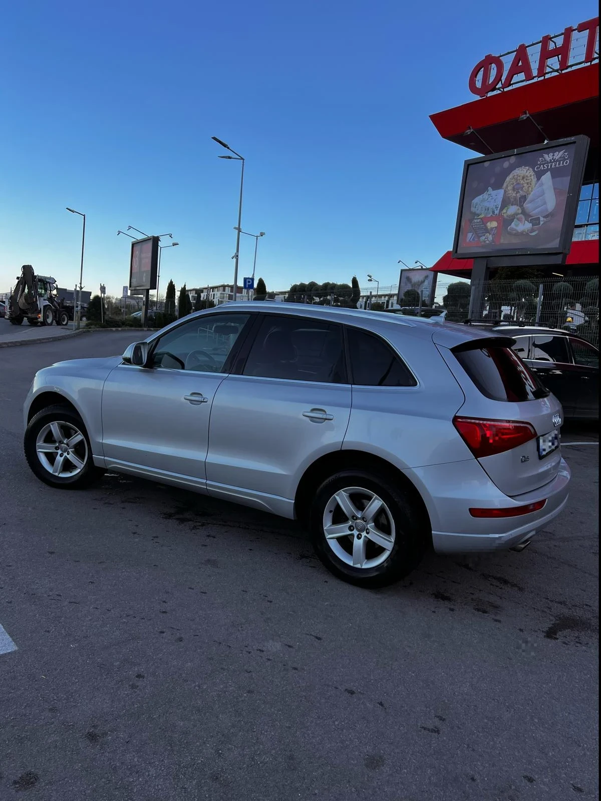 Audi Q5 3.2 FSI  - изображение 8