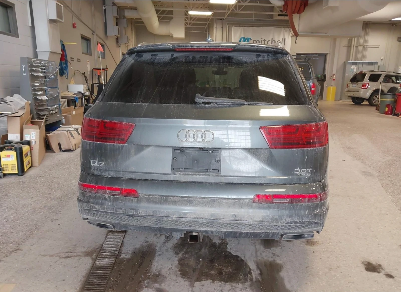 Audi Q7 DISTRONIC* МАСАЖ* HEADUP* KEYLESS* ПОДГРЕВ*  - изображение 5