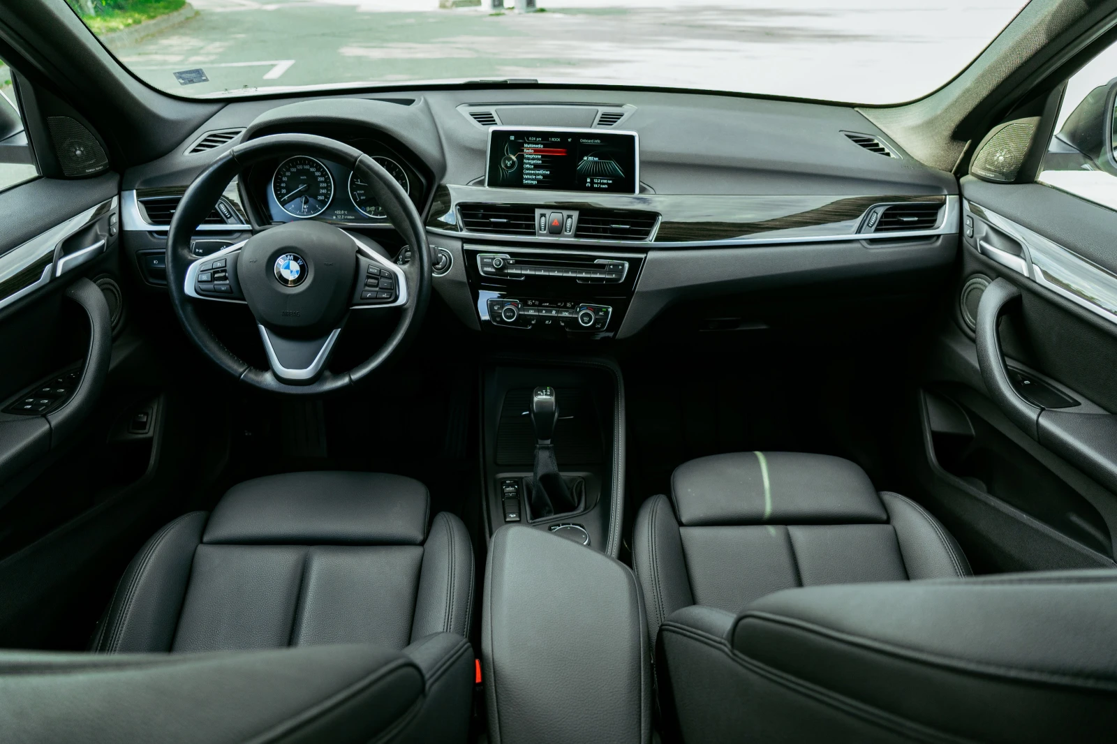BMW X1 xDrive28i - изображение 10