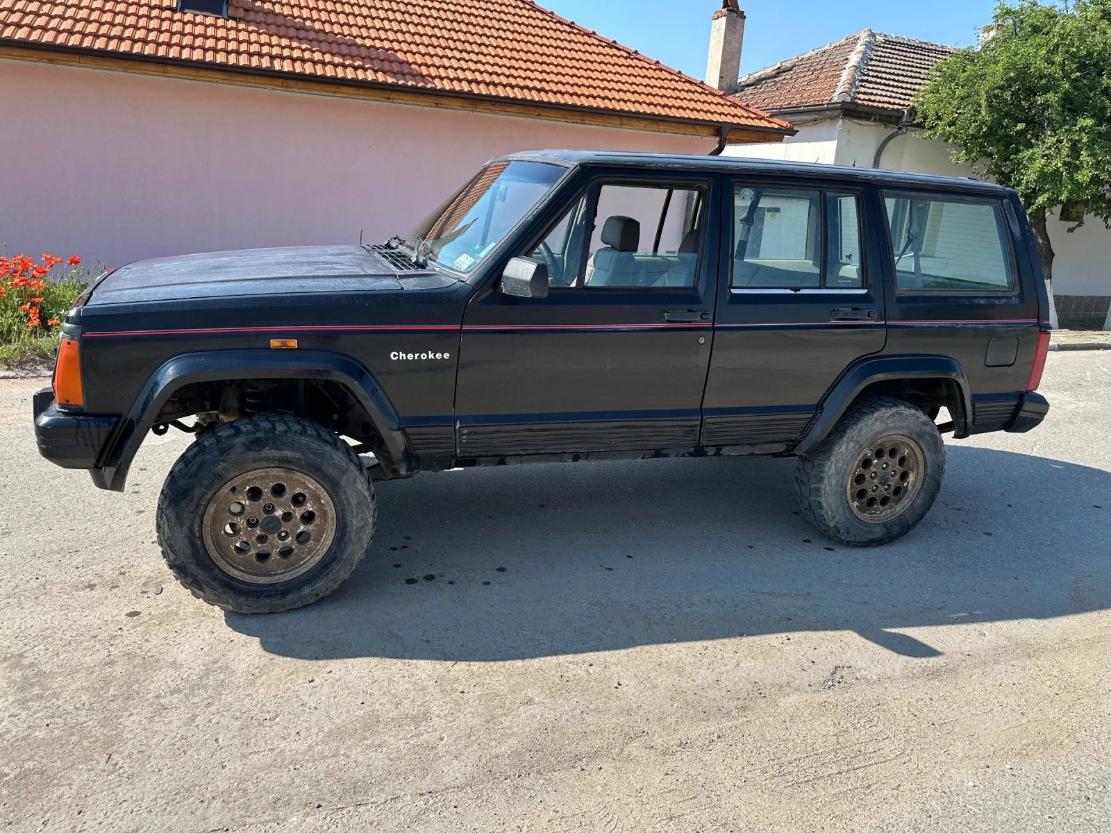 Jeep Cherokee  - изображение 3
