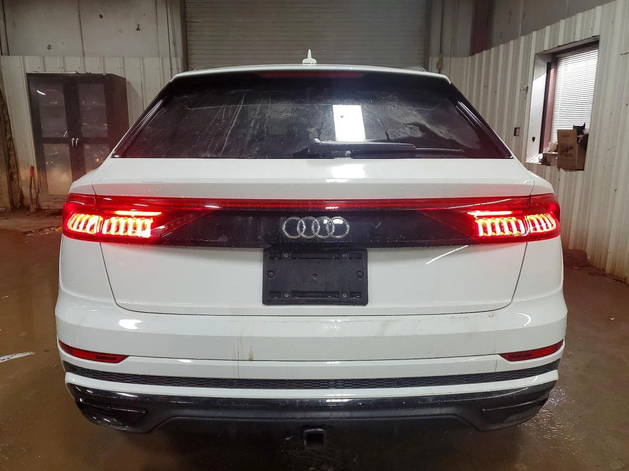 Audi Q8 PREMIUM PLUS S-LINE| MATRIX| DISTRONIC| HUD| B&O, снимка 5 - Автомобили и джипове - 54085284