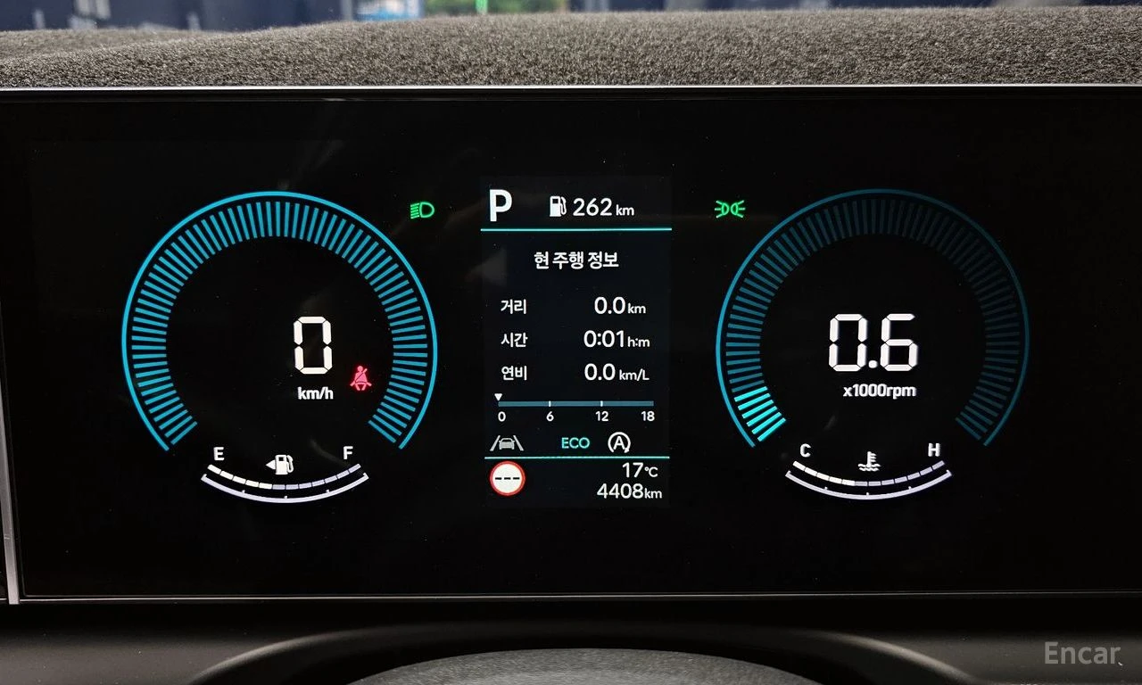 Hyundai Tucson 1.6* TURBO* PREMIUM* ПОДГРЕВ* ОБДУХВАНЕ* КАМЕРА* , снимка 11 - Автомобили и джипове - 55036790