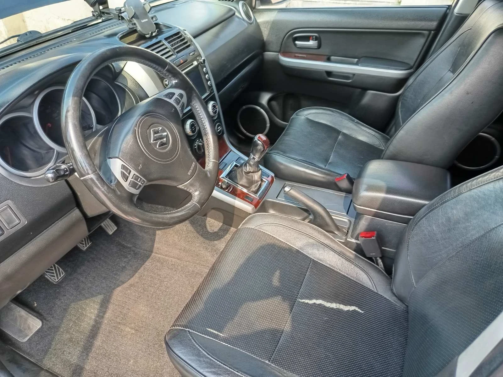 Suzuki Grand vitara, снимка 7 - Автомобили и джипове - 55158416