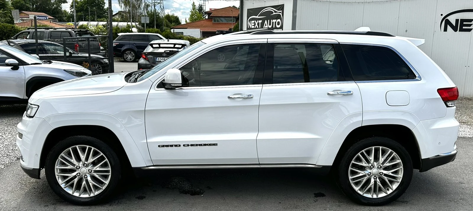 Jeep Grand cherokee 3.0CRD 250HP 4X4 SUMMIT FULL, снимка 8 - Автомобили и джипове - 55191278
