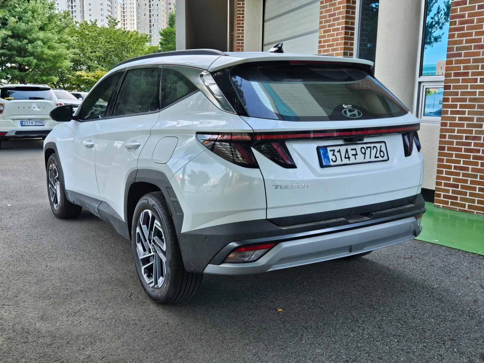 Hyundai Tucson ULTIMATE * КРАЙНА ЦЕНА* FULL MAX, снимка 6 - Автомобили и джипове - 56215348