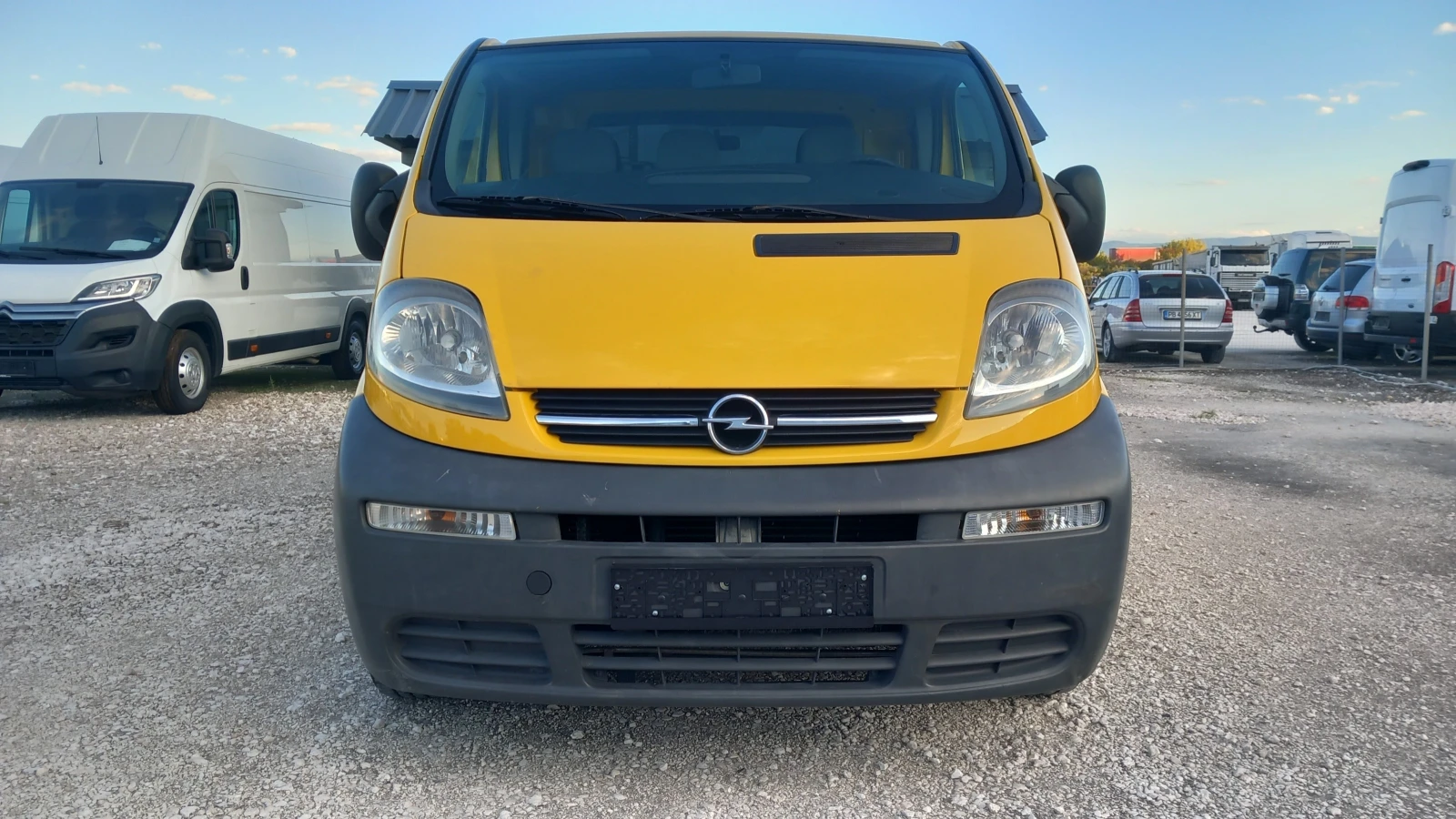 Opel Vivaro 1.9DCI - изображение 5