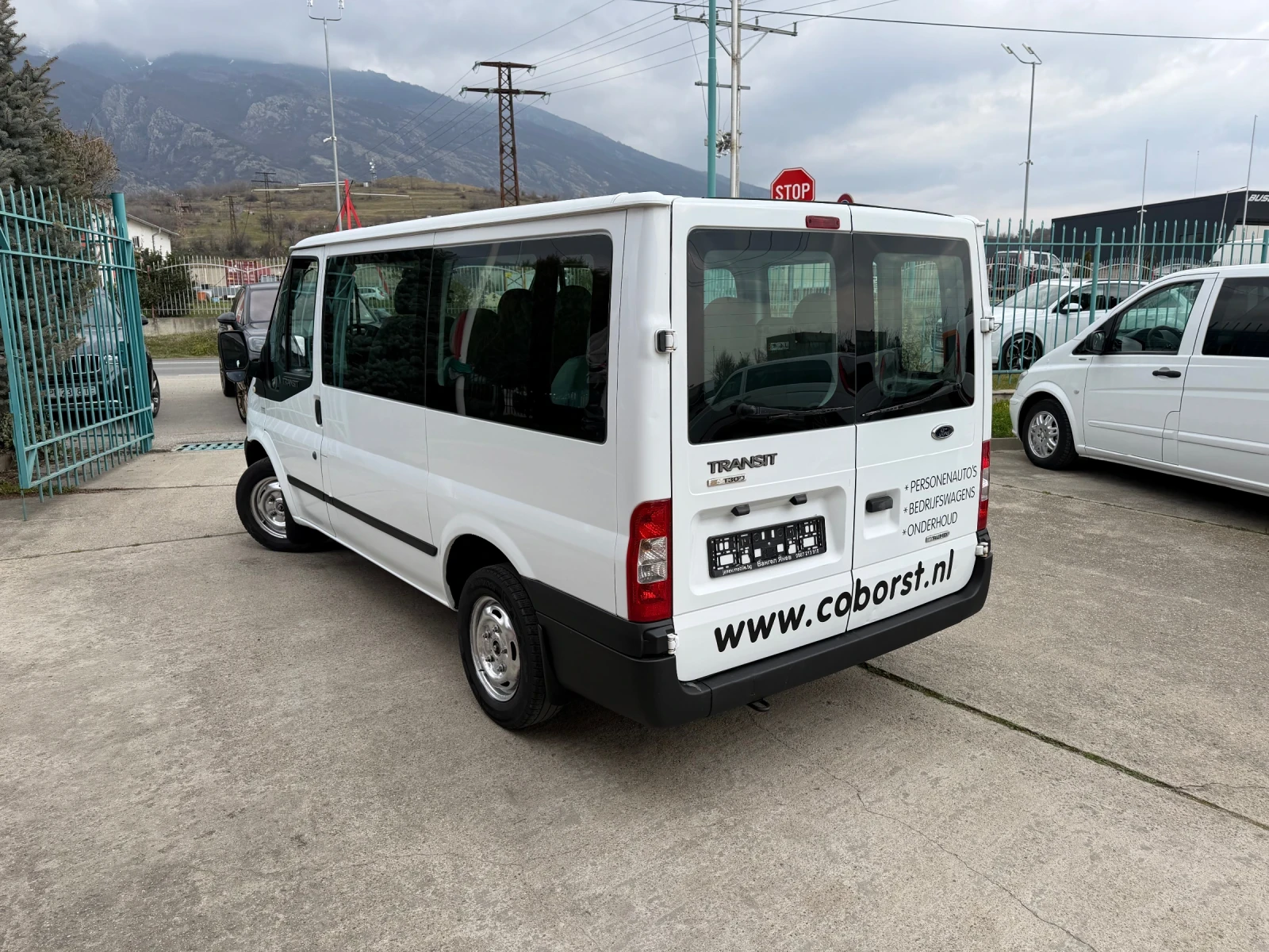 Ford Transit 2.2TDCi* Климатик* 8+ 1 места, снимка 11 - Бусове и автобуси - 53874062