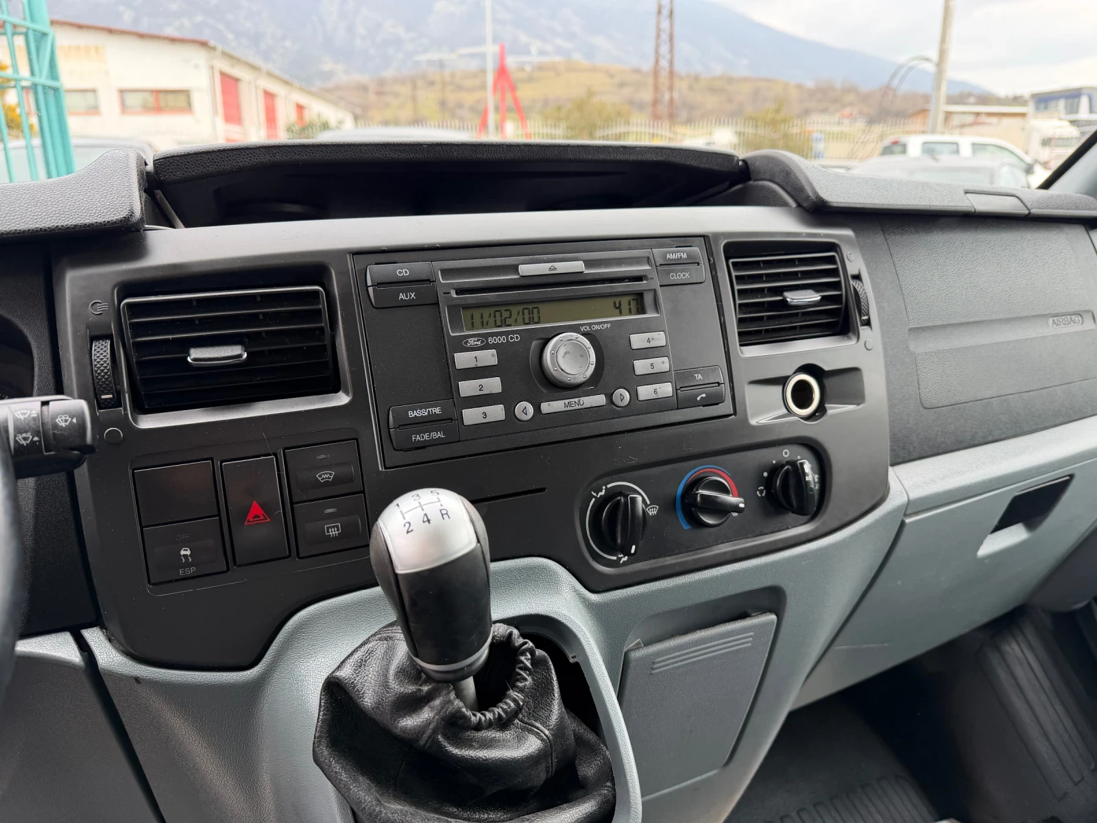 Ford Transit 2.2TDCi* Климатик* 8+ 1 места, снимка 4 - Бусове и автобуси - 53874062