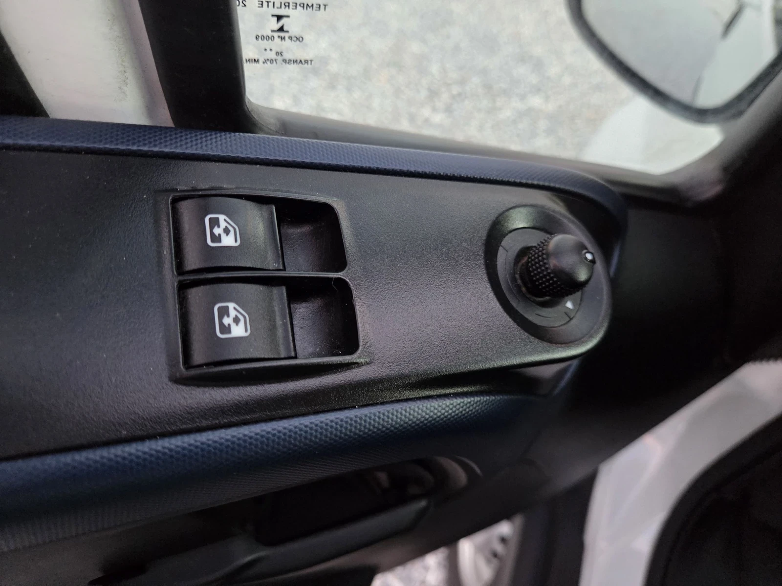 Iveco Daily 35s18, Макси, Автомат, Нави, Лед, Клима, снимка 12 - Бусове и автобуси - 54139728