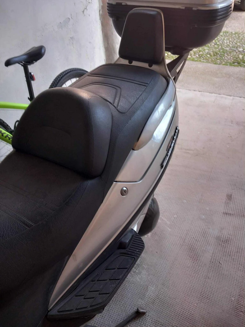 Suzuki Burgman 400, снимка 8 - Мотоциклети и мототехника - 51613408