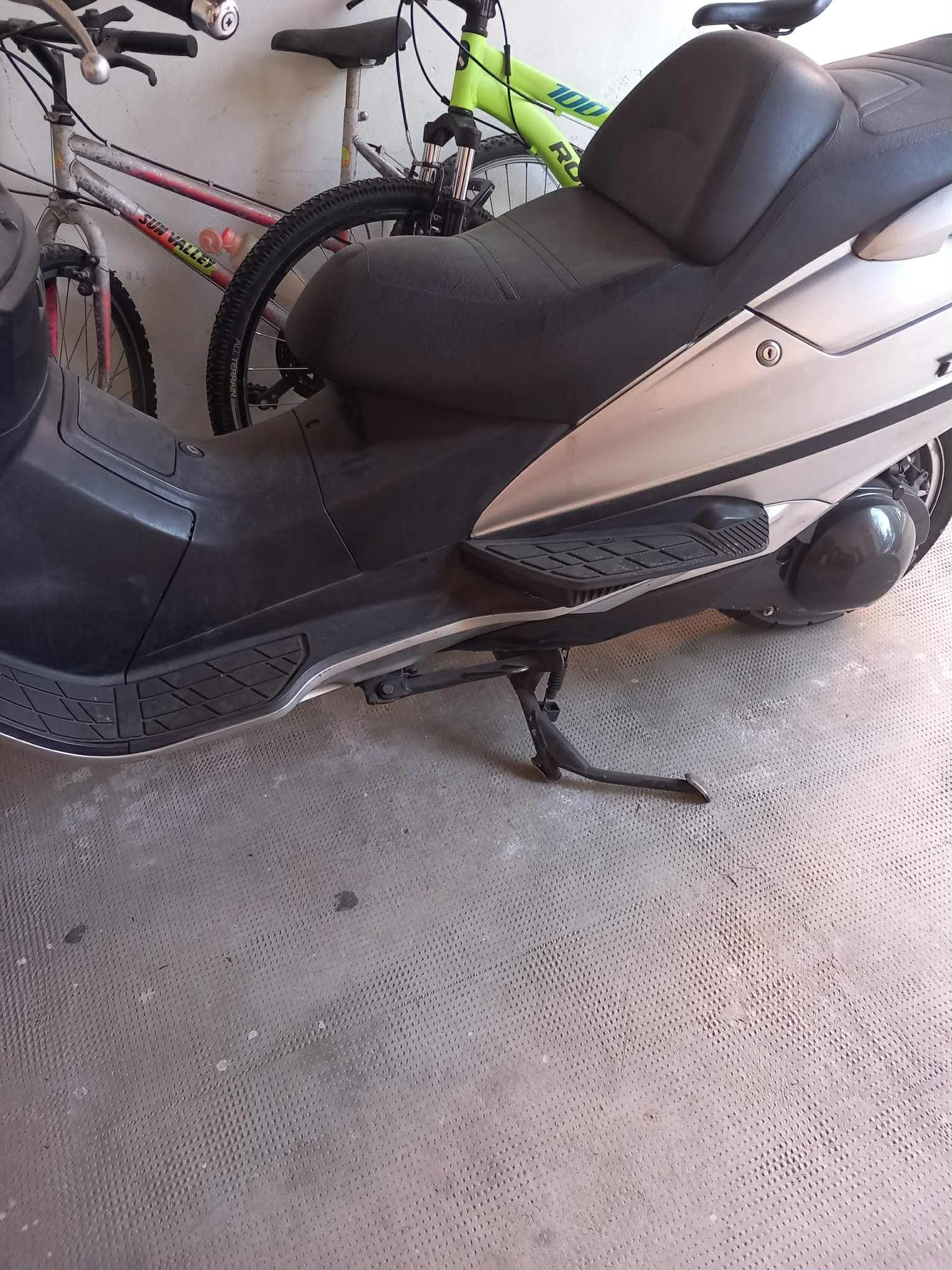 Suzuki Burgman 400 - изображение 6