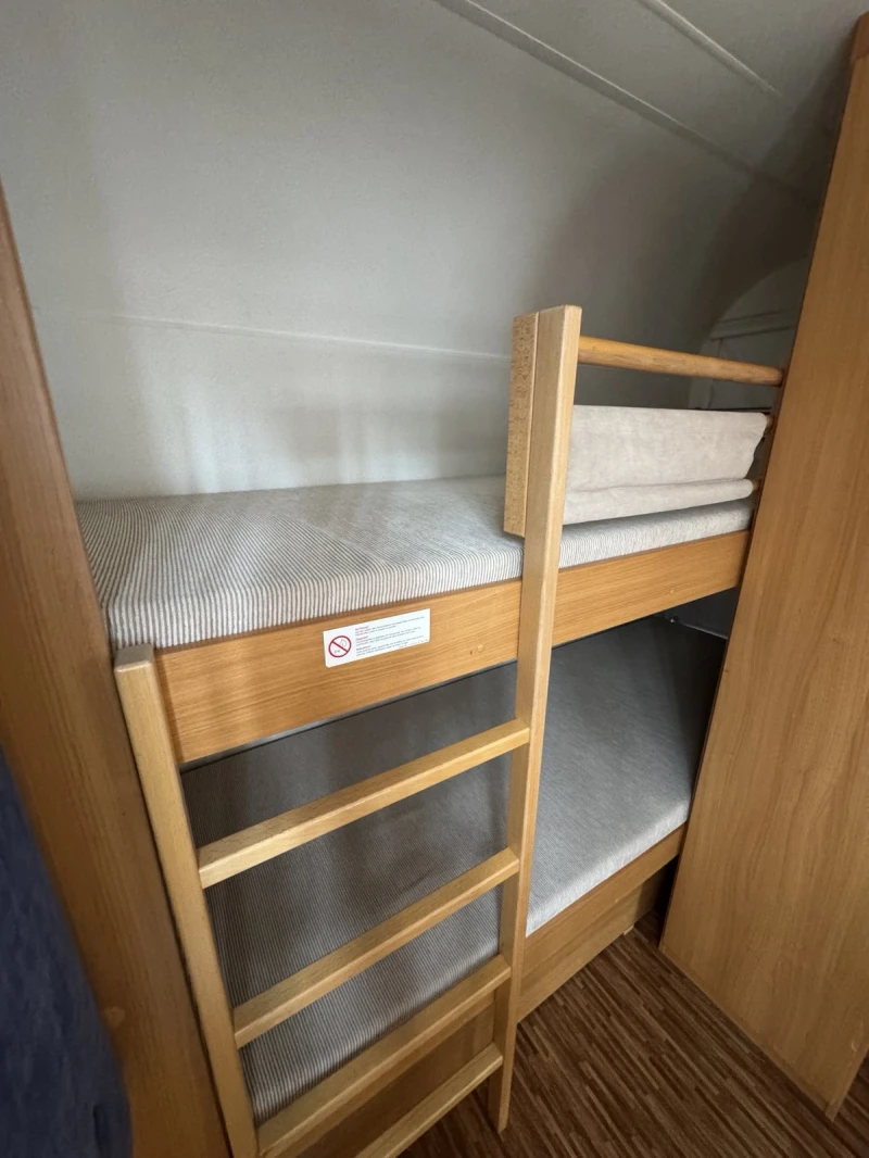 Каравана Burstner PREMIO BANTAM EDITION, снимка 7 - Каравани и кемпери - 53513812