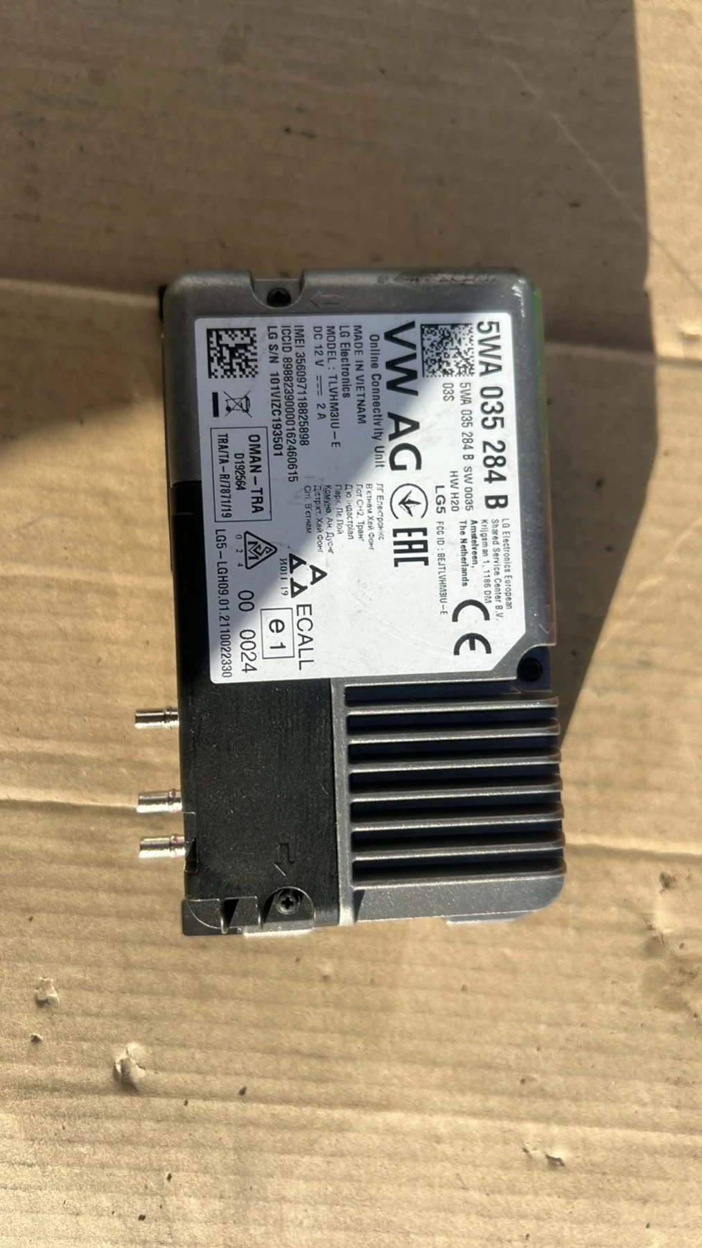 5WA035284B  /     VW T-ROC   | Mobile.bg   1