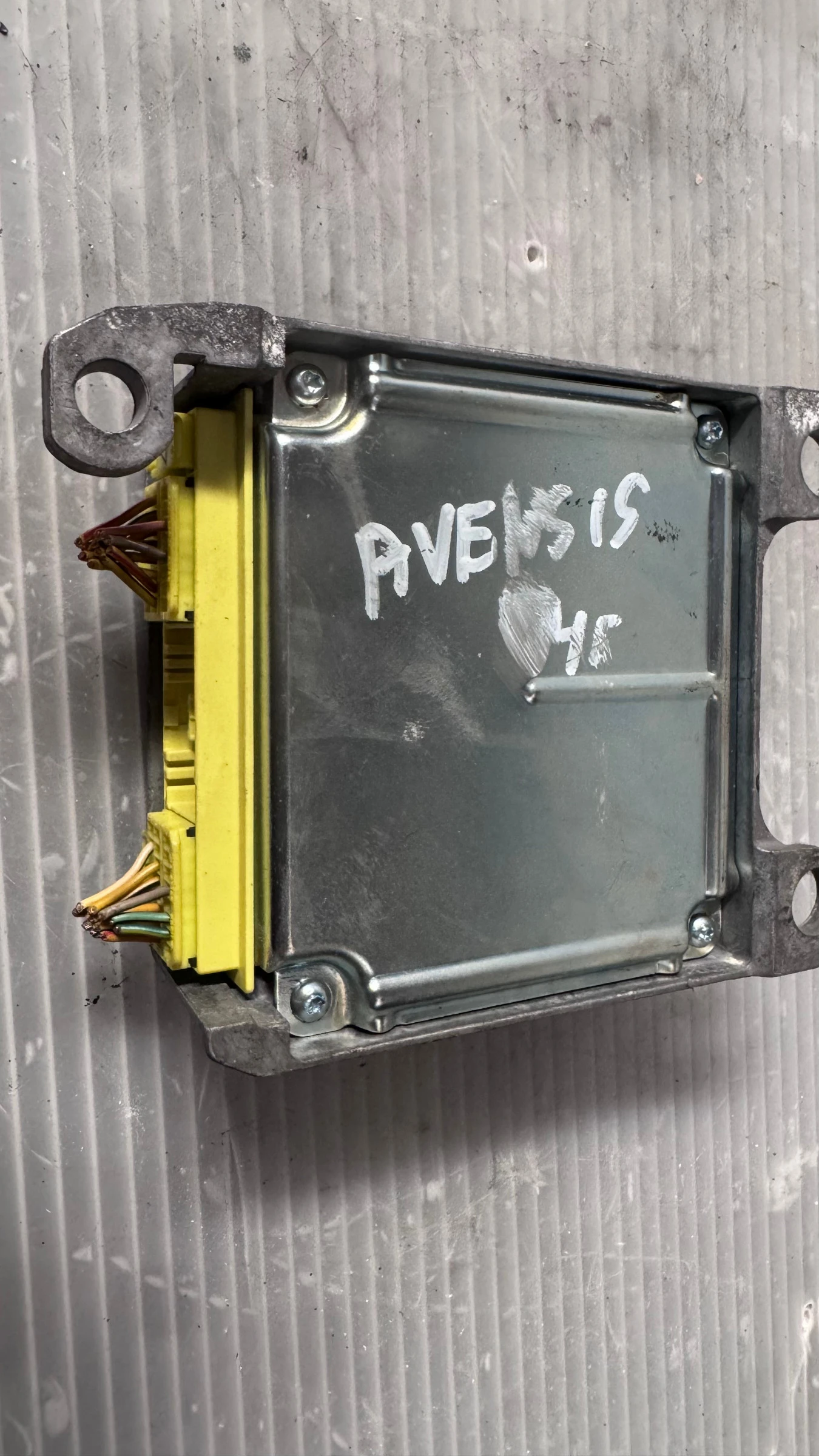 Airbag  /  /  a Toyota Avensis - 208623-102 / 89170-05120 | Mobile.bg   2