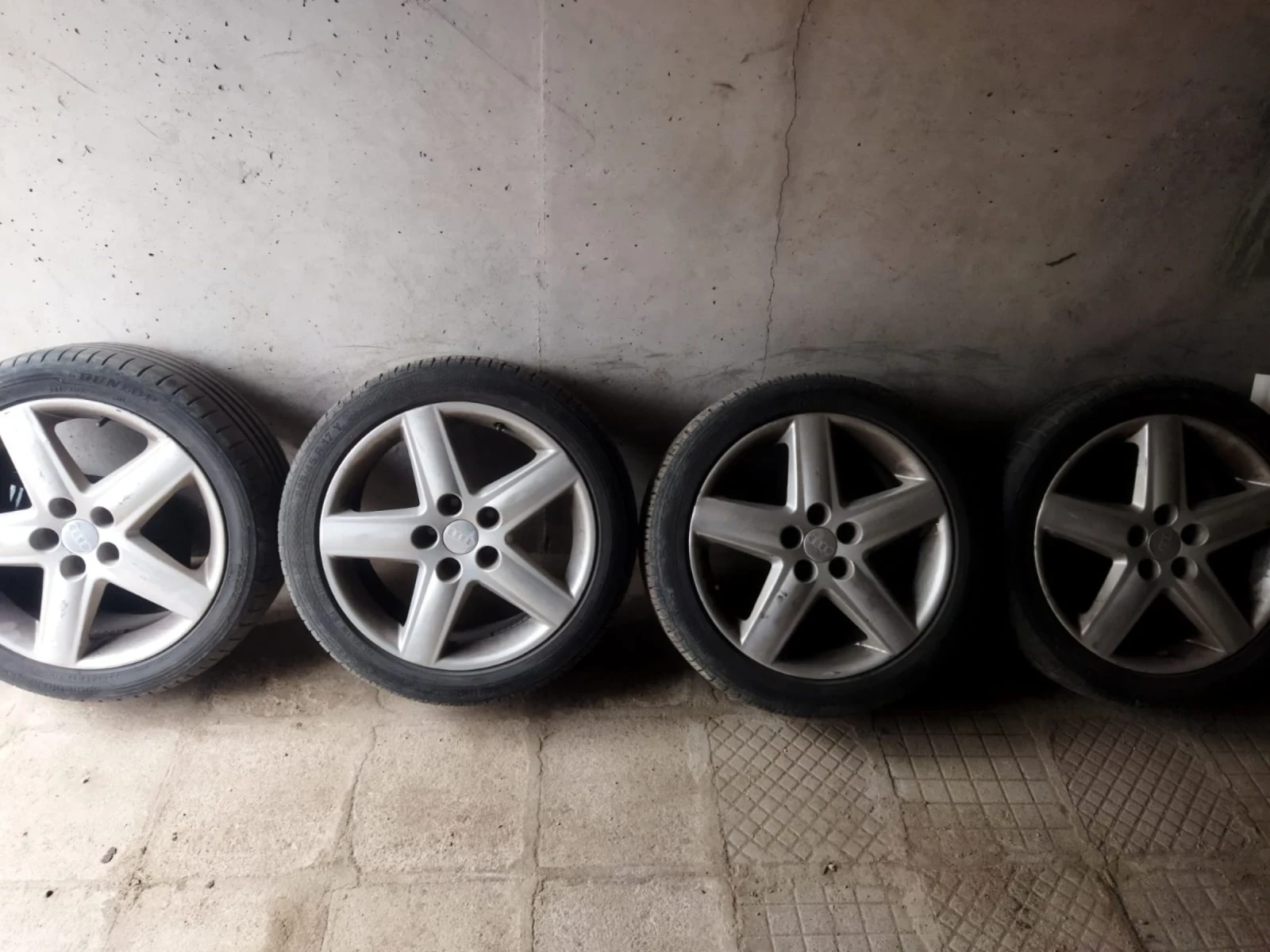 ���� � ������ 225/45R17 | Mobile.bg � ����������� 1