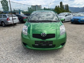 Toyota Yaris 1.0VVT-i 70PS КЛИМАТИК, снимка 2