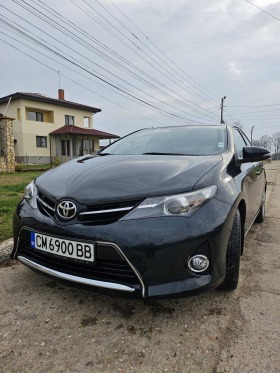Toyota Auris 1.6, снимка 1