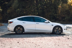 Tesla Model 3 Standart Range +  | Mobile.bg    7