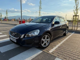 Обява за продажба на Volvo V60 V60 2.0T ~14 800 лв. - изображение 1