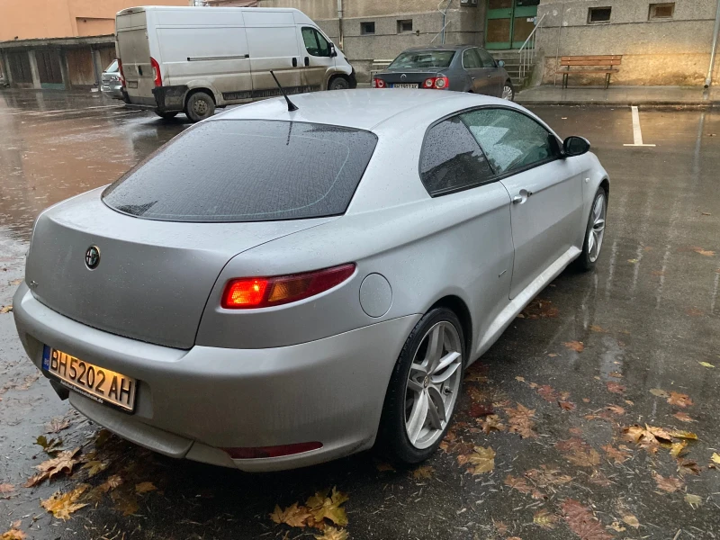 Alfa Romeo Gt 2.0, снимка 2 - Автомобили и джипове - 48396615