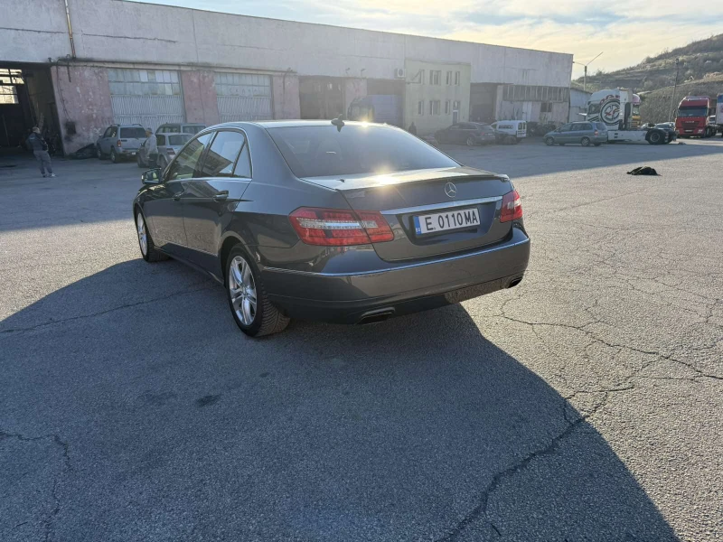 Mercedes-Benz E 350 265PS, снимка 2 - Автомобили и джипове - 52347813