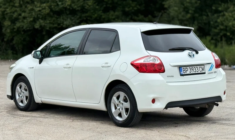 Toyota Auris 1.8VVT-i * HYBRID* * Автоматик* * Face-Lift* , снимка 4 - Автомобили и джипове - 50498173