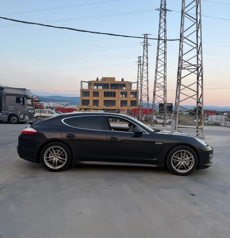 Porsche Panamera 4S, снимка 3 - Автомобили и джипове - 51909404