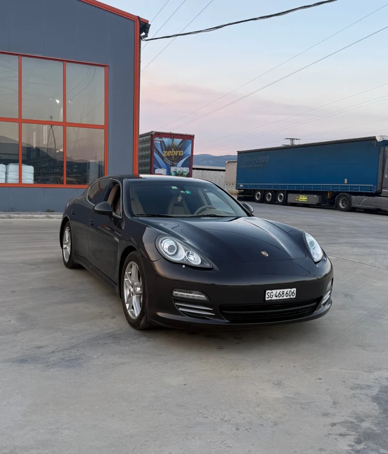 Porsche Panamera 4S, снимка 2 - Автомобили и джипове - 51909404