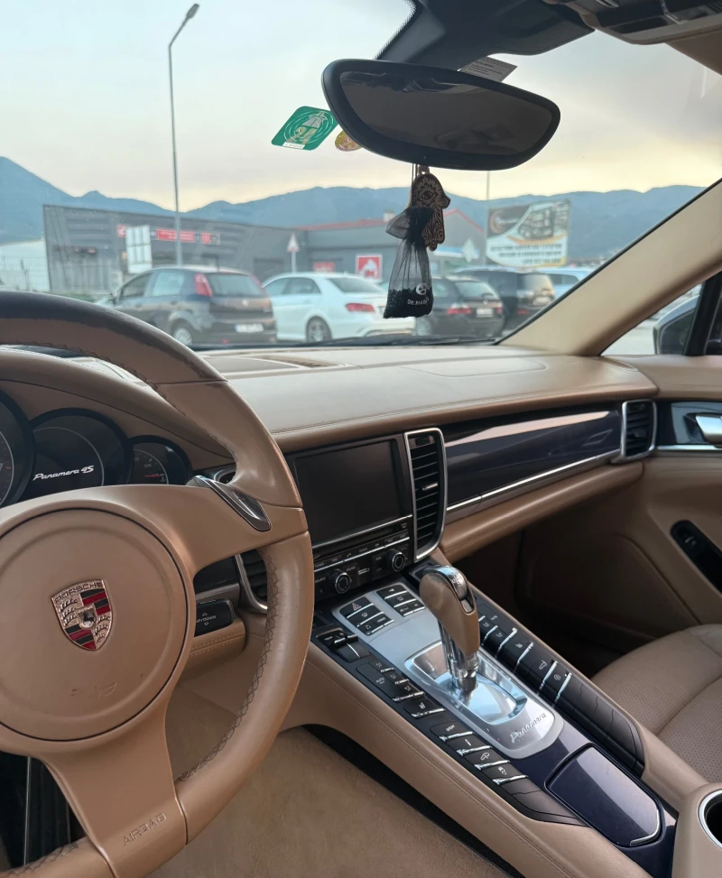 Porsche Panamera 4S, снимка 10 - Автомобили и джипове - 51909404