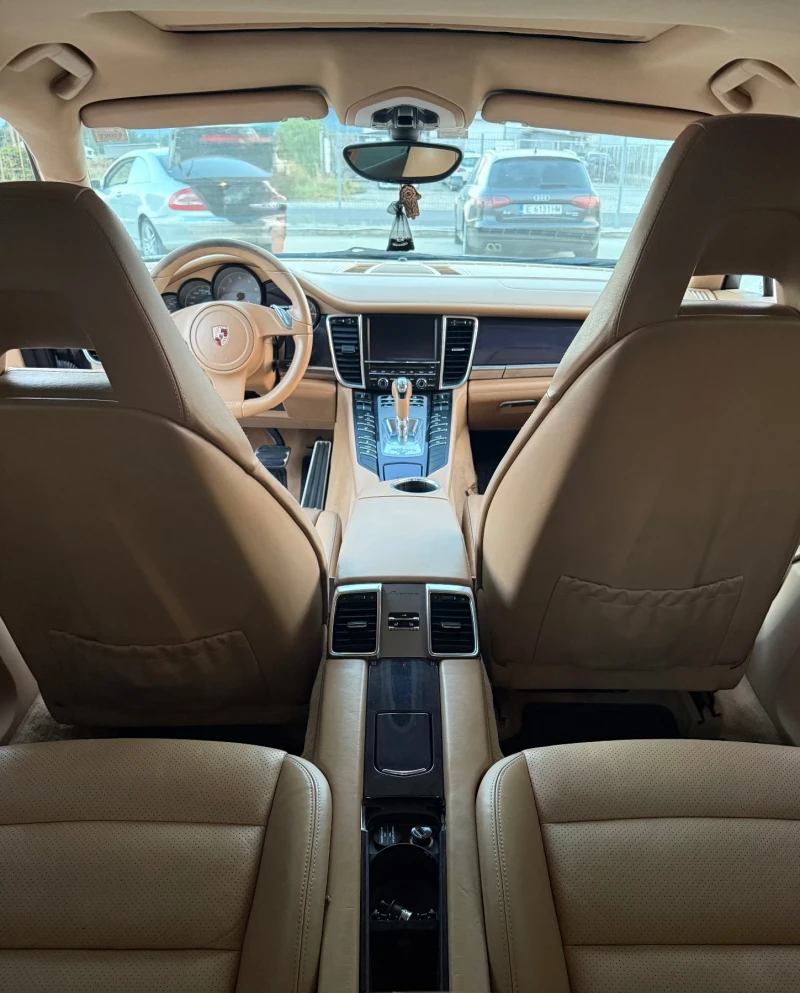 Porsche Panamera 4S, снимка 13 - Автомобили и джипове - 51909404